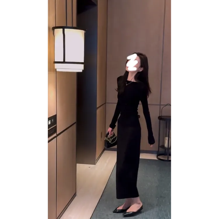 parkyeon早秋新款气质长袖一字领上衣高腰百搭简洁黑色半身裙套装