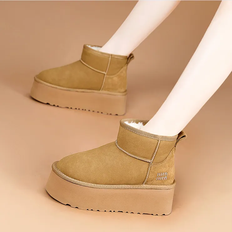 加厚时尚百搭雪地靴女加绒保暖东北大棉靴小个子内增高厚底短靴