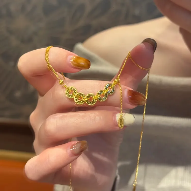 铜合金项链 新款轻奢时尚精致碎冰冰项链简约高级感复古锁骨链女