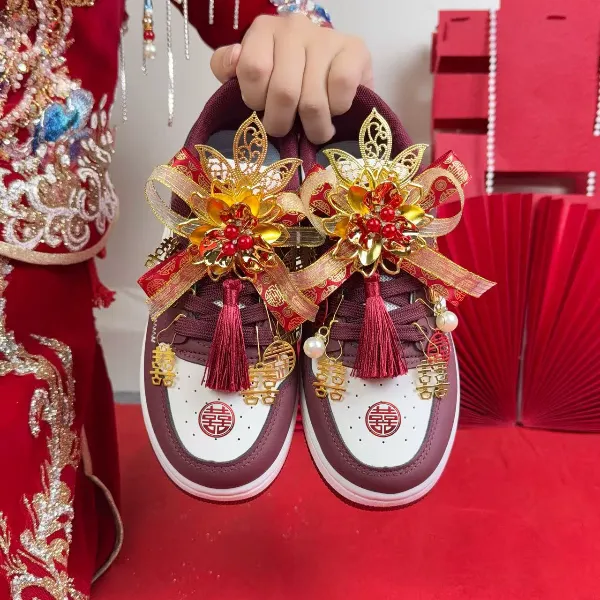 回力冬季2025新款秀禾男女中式婚鞋红色新娘鞋厚底订婚情侣结婚鞋