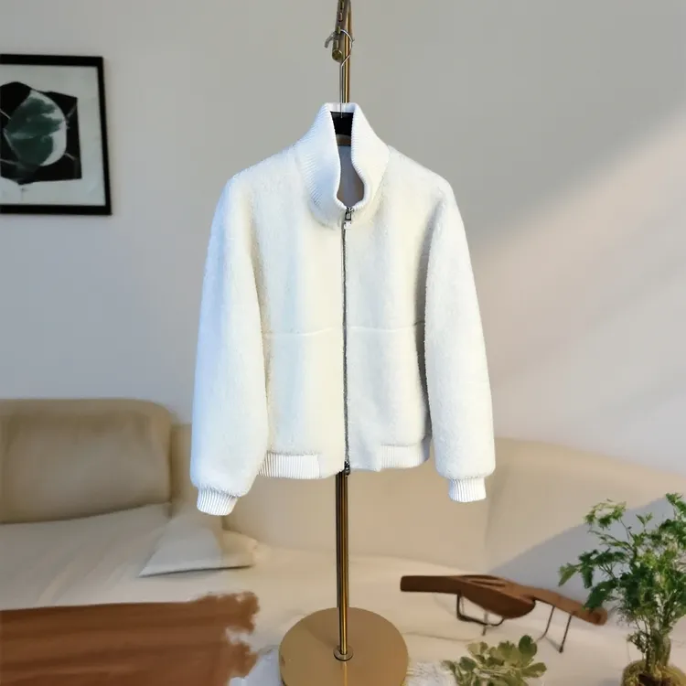 轻奢男款短款羊羔绒高领外套