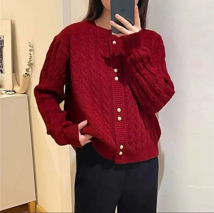 新款针织衫韩系软糯双扣开衫春秋冬开衫短款长袖毛衣宽松2025爆款