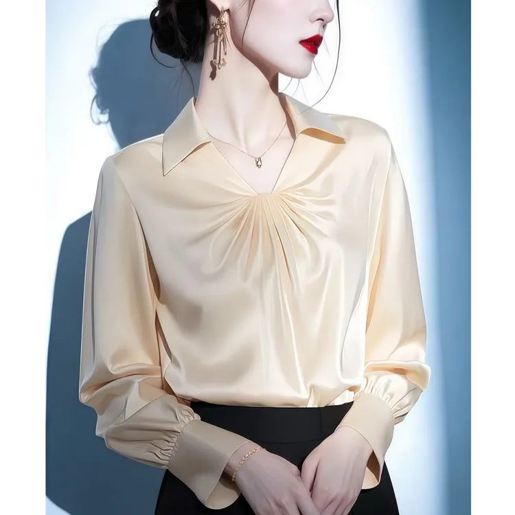 今年爆款香槟色缎面衬衫女2025早春新款高端法式压褶长袖职业衬衣
