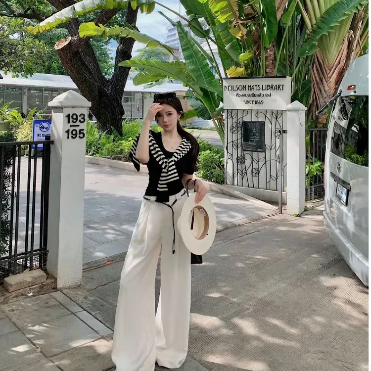 春夏时尚新款2025通勤百搭简约高级感美式短袖U领上衣显瘦裤子女