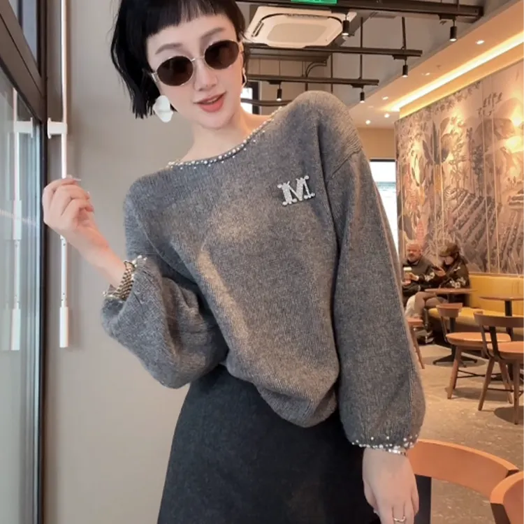 XIAOBAI时尚圆领毛针织衫女2025新款秋冬季珍珠打底衫上衣