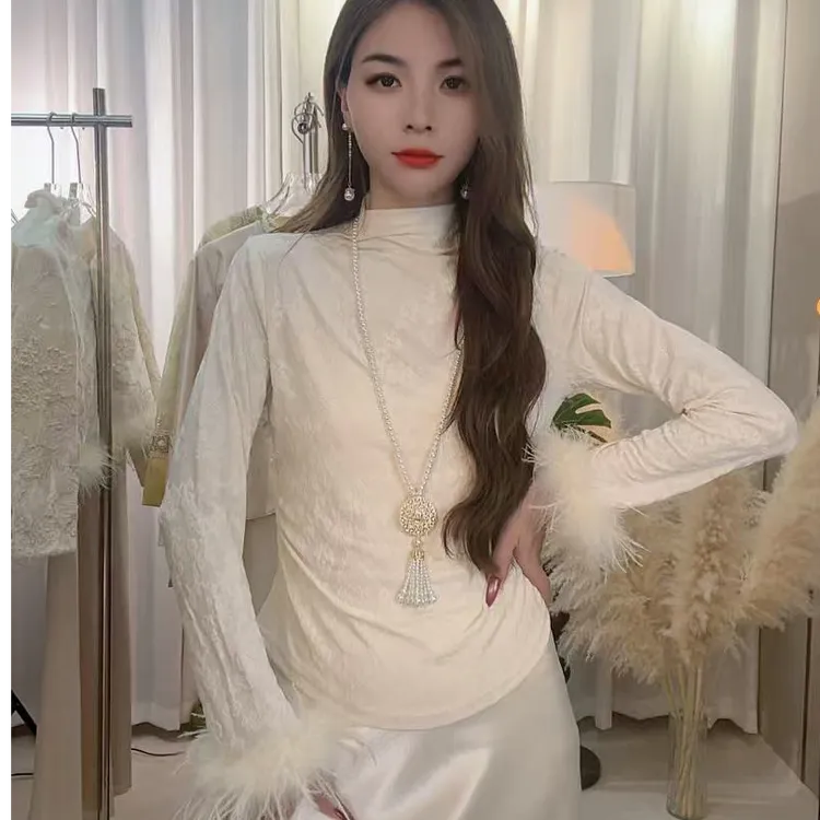 2025秋冬新款百搭加绒时尚高端宽松T恤洋气减龄绝美小衫打底衫