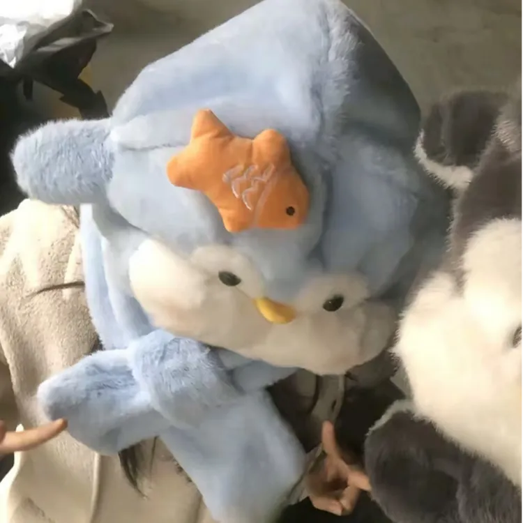 【公主】超萌企鹅毛绒围巾帽子一体可爱小鱼冬季保暖御寒汽车文化