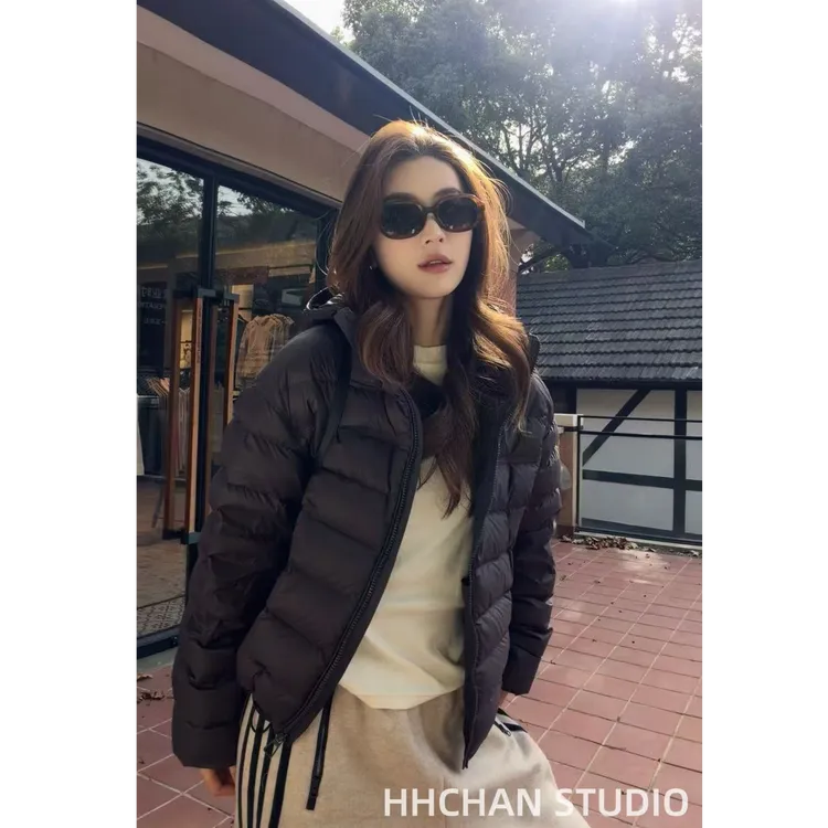 HH.CHAN“高智低调”90新国标白鹅绒零压感连帽排骨羽绒HH55Q39861