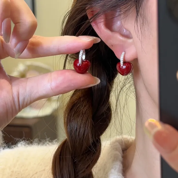 H579 红色爱心耳扣耳环法式小众