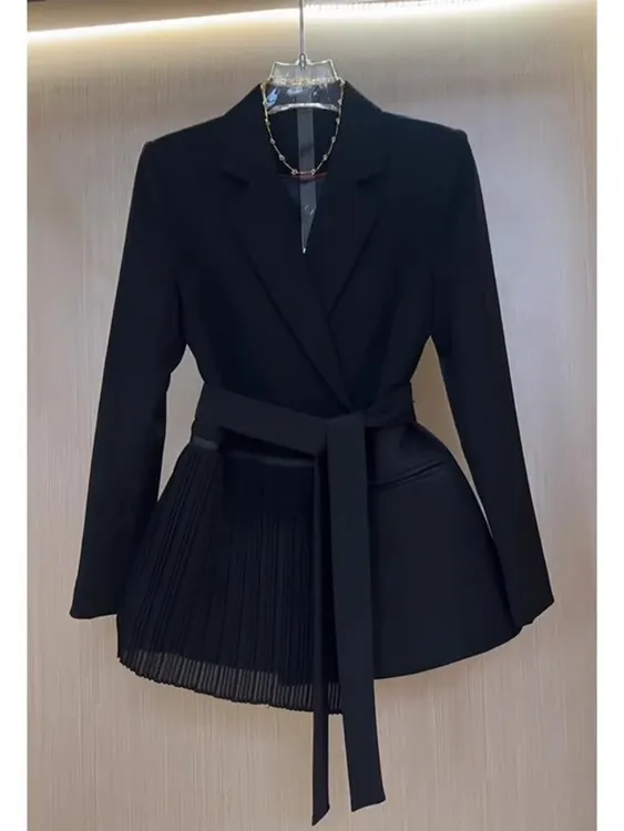 复古干练韩版拼接西装外套女秋季流行穿搭新款西服小众不撞款上衣