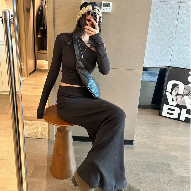 纯欲风性感辣妹露肩T恤上衣女春季新款高腰修身包臀半身长裙套装