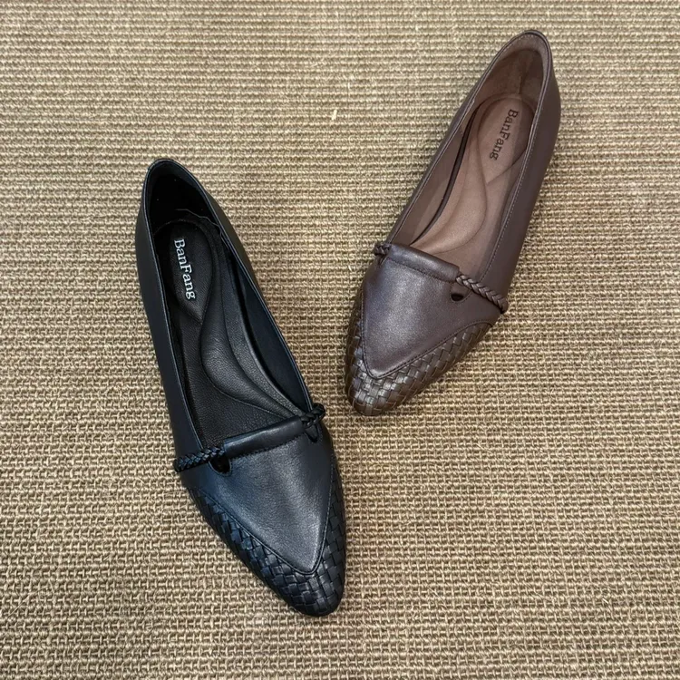 半坊手工女鞋|34-40|2CM|新款尖头低跟单鞋软皮浅口欧若智性风