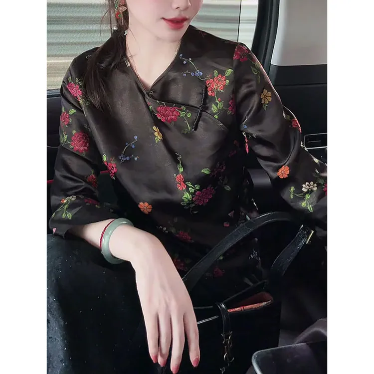 新中式复古盘扣圆领印花长袖女2025秋季新款收腰显瘦减龄百搭上衣