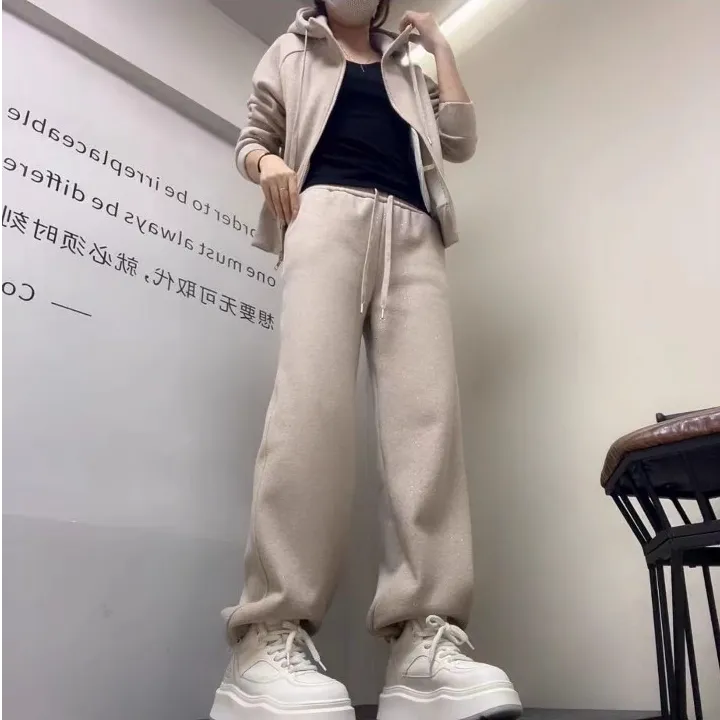 2025年冬季新款时尚百搭套装休闲宽松洋气加厚保暖亮片加绒直筒裤