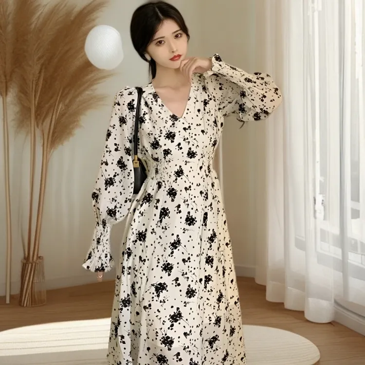 连衣裙套头高腰碎花灯笼袖不褪色西域风森系显瘦复古
