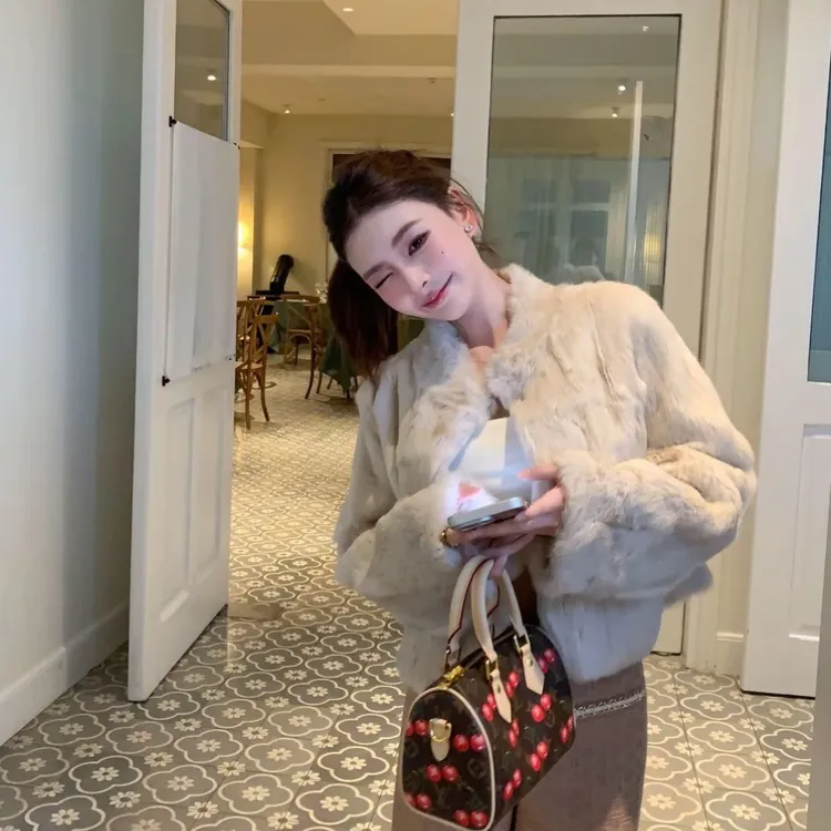 兔毛时尚气质老钱风短款立领长袖毛绒短款外套59567