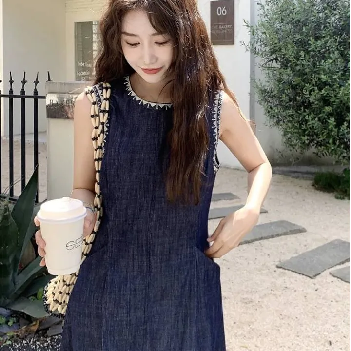 法式无袖背心牛仔连衣裙女2025新款夏季复古高级感宽松显瘦长裙子