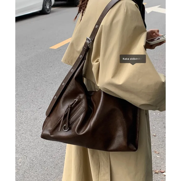 托特包包女款爆款2025新款秋冬复古时尚单肩包大容量百搭通勤包