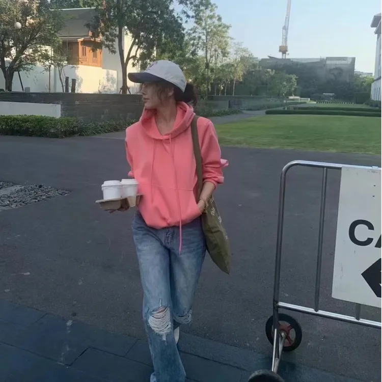 2025早春新款时尚牛仔裤气质显瘦洋气休闲百搭破洞设计感长裤女裤