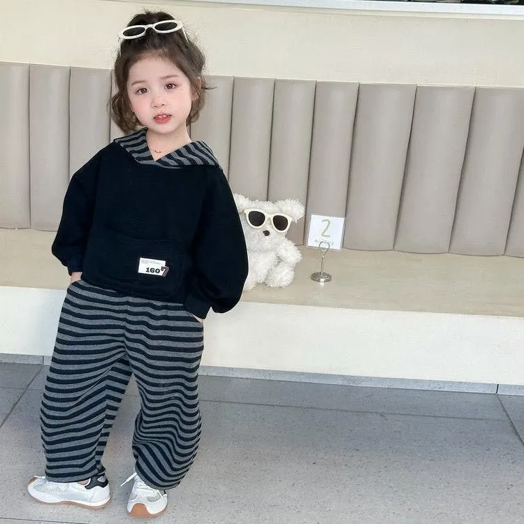 套装秋季时髦条纹加绒上衣女童宝宝休闲洋气男女春秋A类儿童衣服