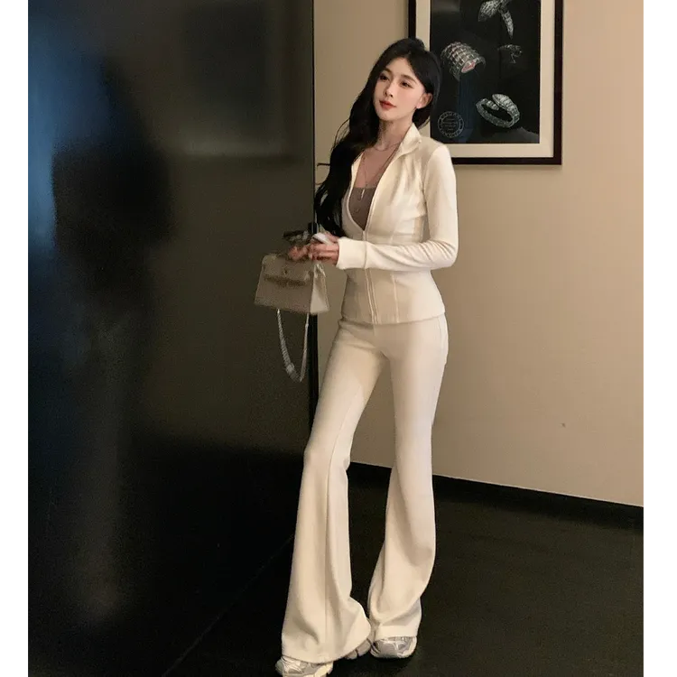 高级感小众网红时尚炸街洋气秋装新款修身显瘦休闲运动裤子套装女