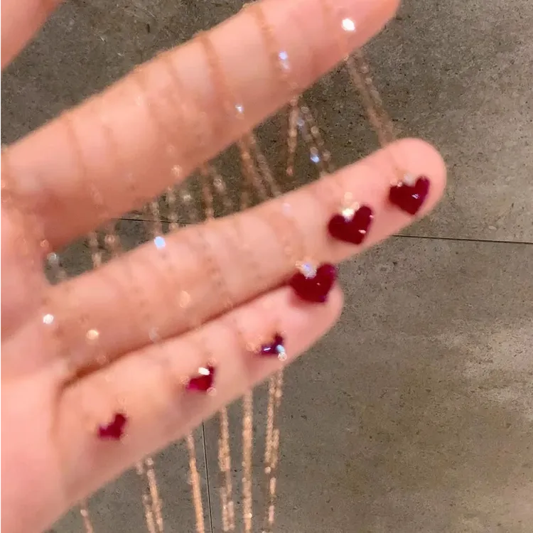 铜合金锆石项链 红色爱心锆石项链轻奢小众颈闪显白极细锁骨链