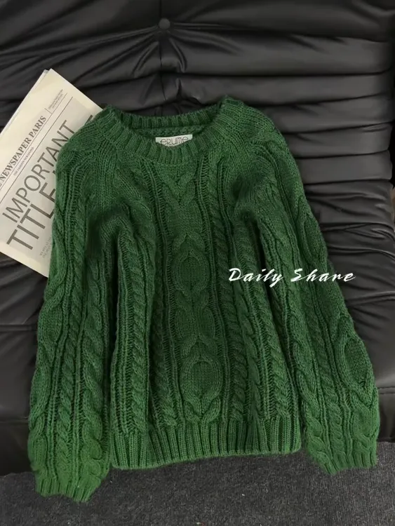 【现货】复古宽松时尚高级感慵懒风圣诞加厚针织上衣气质麻花毛衣女