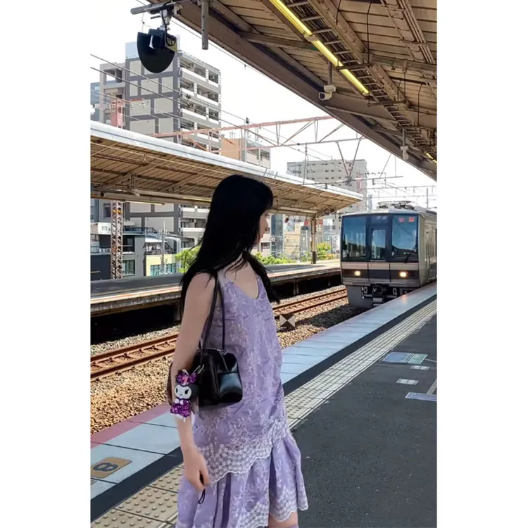 紫色假两件拼接连衣裙女2025夏季新款重工刺绣无袖背心裙显瘦短裙