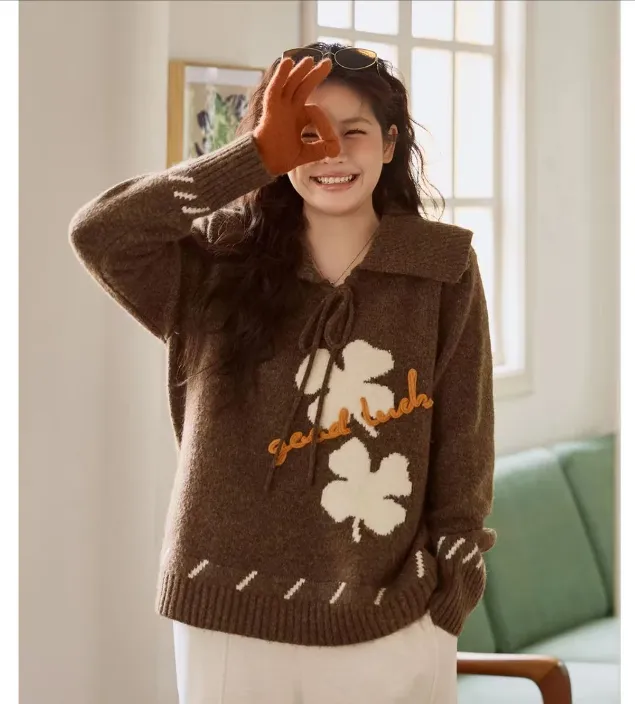 【852】大码胖MM秋冬季新款宽松显瘦幸运草撞色提花刺绣翻领针织衫