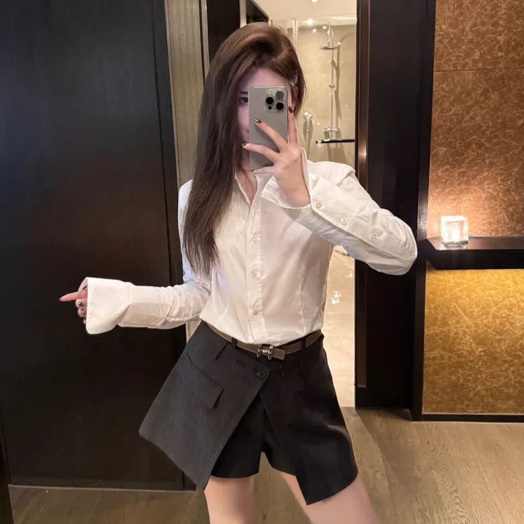 2025新款搭配一整套ootd穿搭高级感减龄气质衬衫长袖女短裤配屁帘