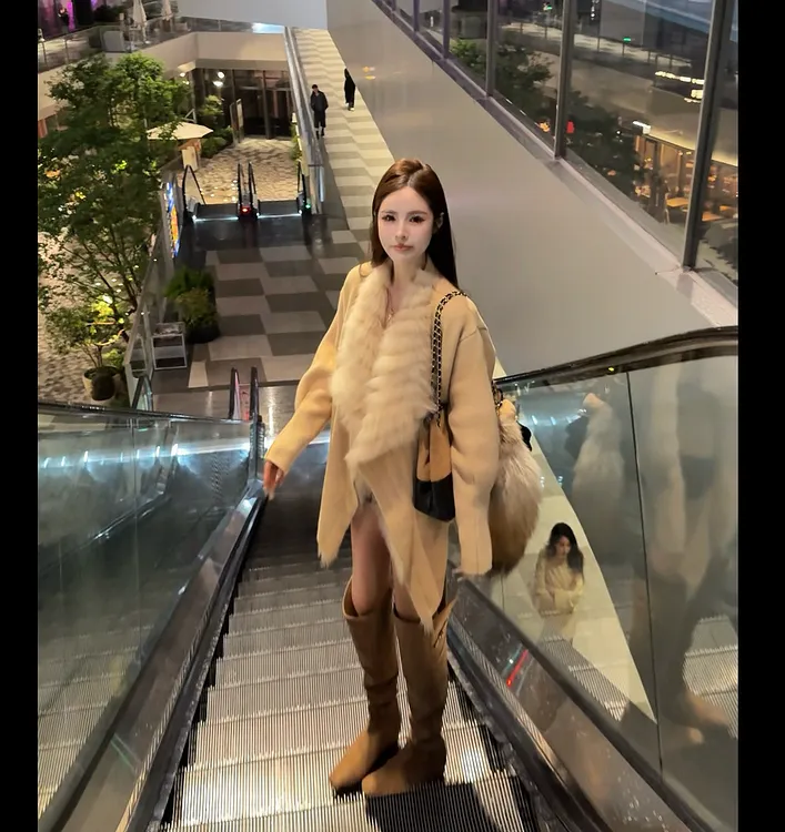 2025秋冬新款翻领毛毛韩版外套高级感洋气百搭气质轻奢复古小众