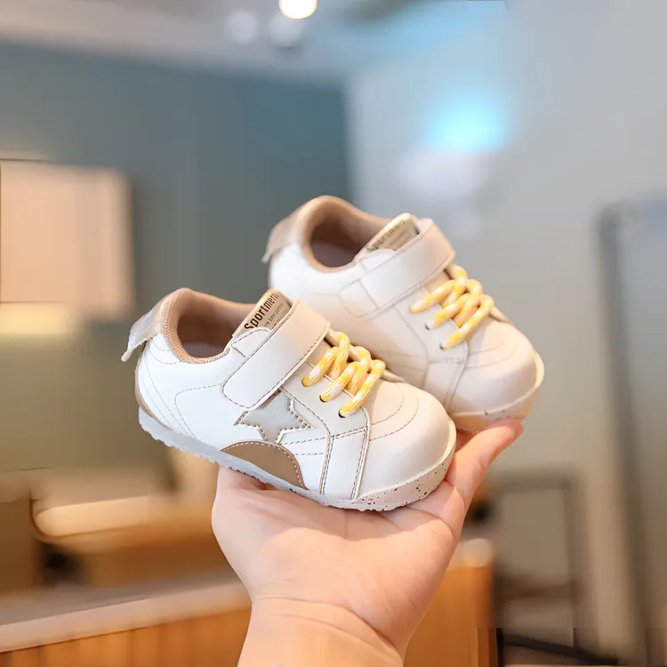 星星板鞋婴儿板鞋2025春秋季新款男童时尚星星休闲防滑软底女宝鞋