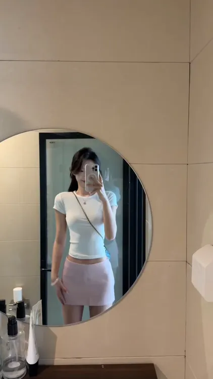 打底夏季紧身T恤短袖常规白色高腰修身型百搭显瘦运动针织休闲