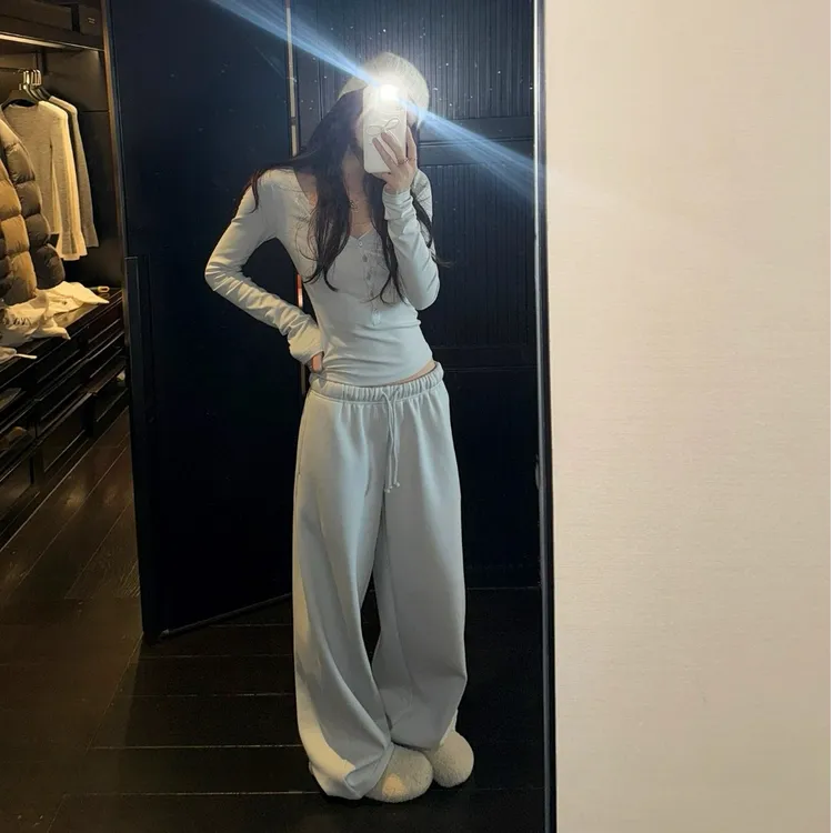 韩系百搭高级感休闲冬季加厚上衣+宽松阔腿加绒卫裤两件套 83051