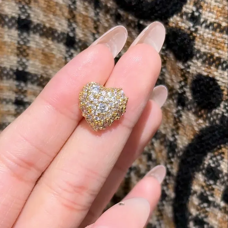 铜合金锆石耳饰 银针韩国气质锆石爱心耳钉轻奢高级时尚百搭耳饰