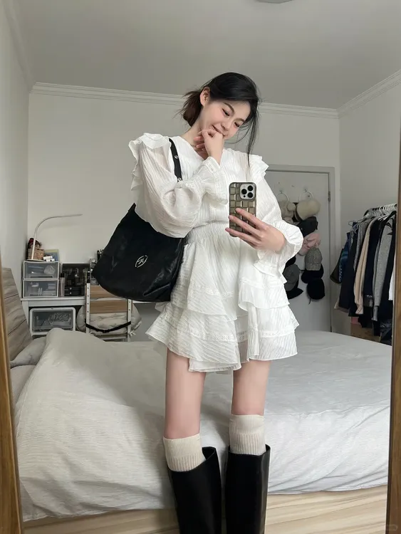 2025夏季新款白色荷叶边v领长袖薄款衬衫上衣短裙裙子时尚两件套