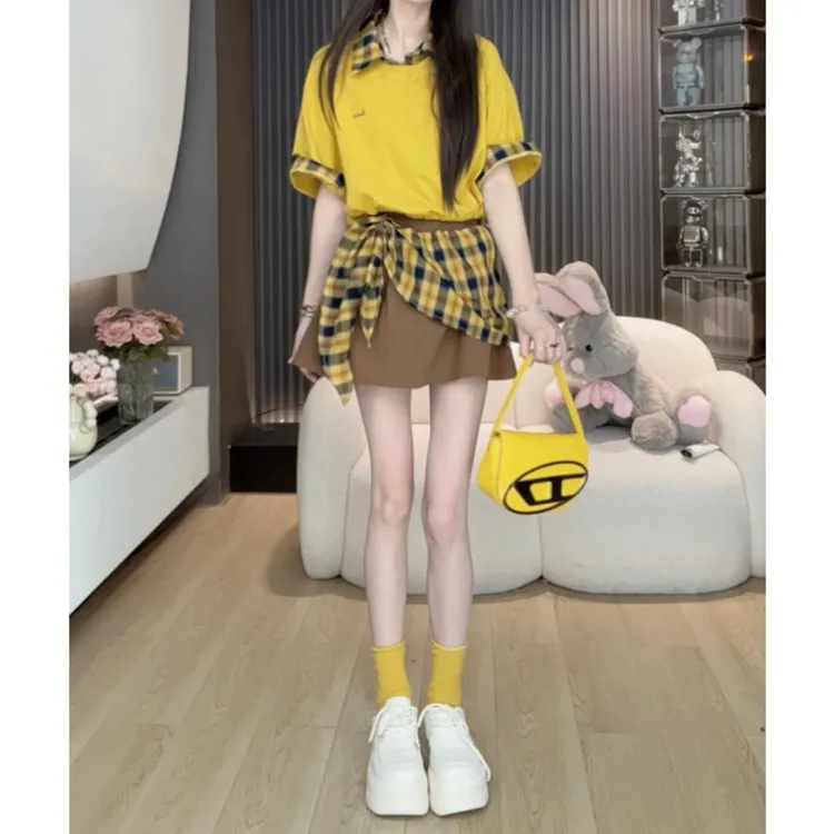 韩系小个子穿搭一整套女夏季撞色格子短袖搭配拼接屁帘短裙两件套