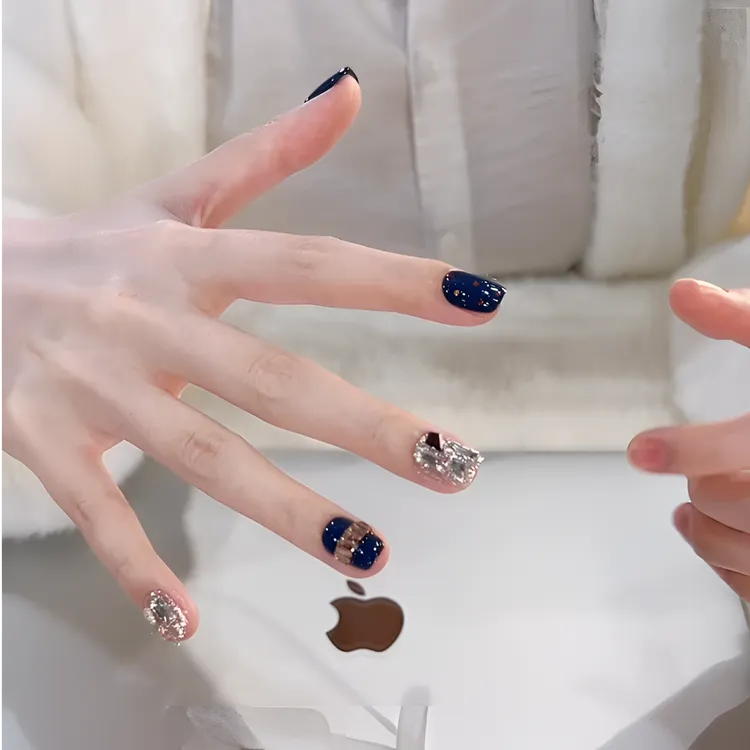 【藏蓝波点】秋冬深蓝爆闪碎钻猫眼美甲穿戴甲片2025新款高级感秋冬