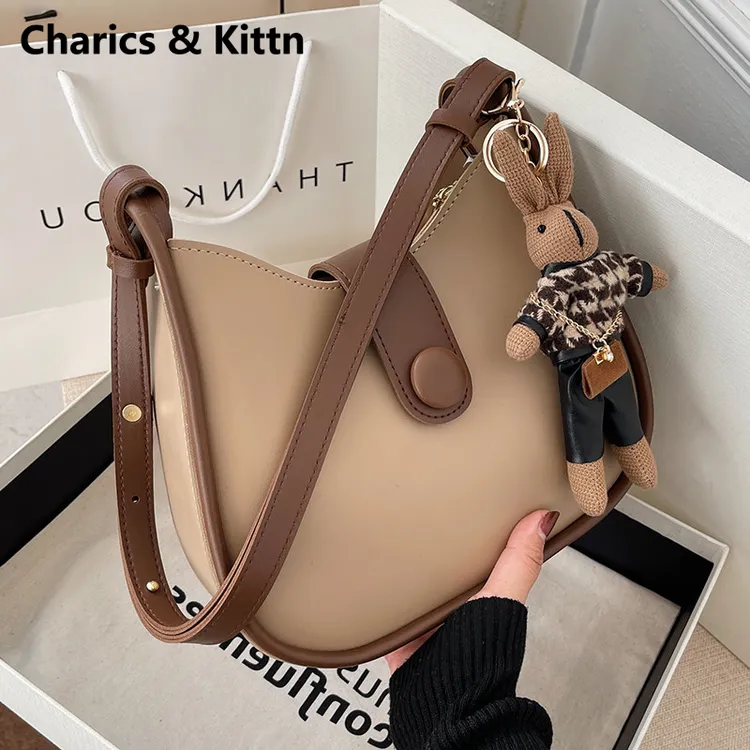 Charics&Kittn大容量女包今年流行秋2025复古单肩真皮腋下斜挎包