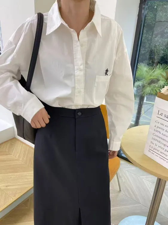 七言家巨好看！韩版翻领衬衣白色刺绣小标衬衫