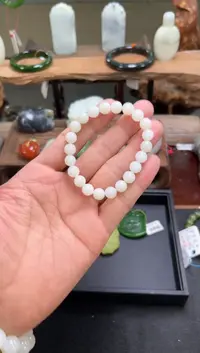 手串未镶嵌和田玉卡8+新疆米达圆珠