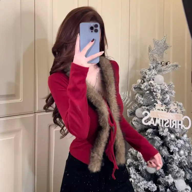 圣诞氛围感红色V领针织衫女装秋冬季辣妹显身材打底衫内搭短上衣