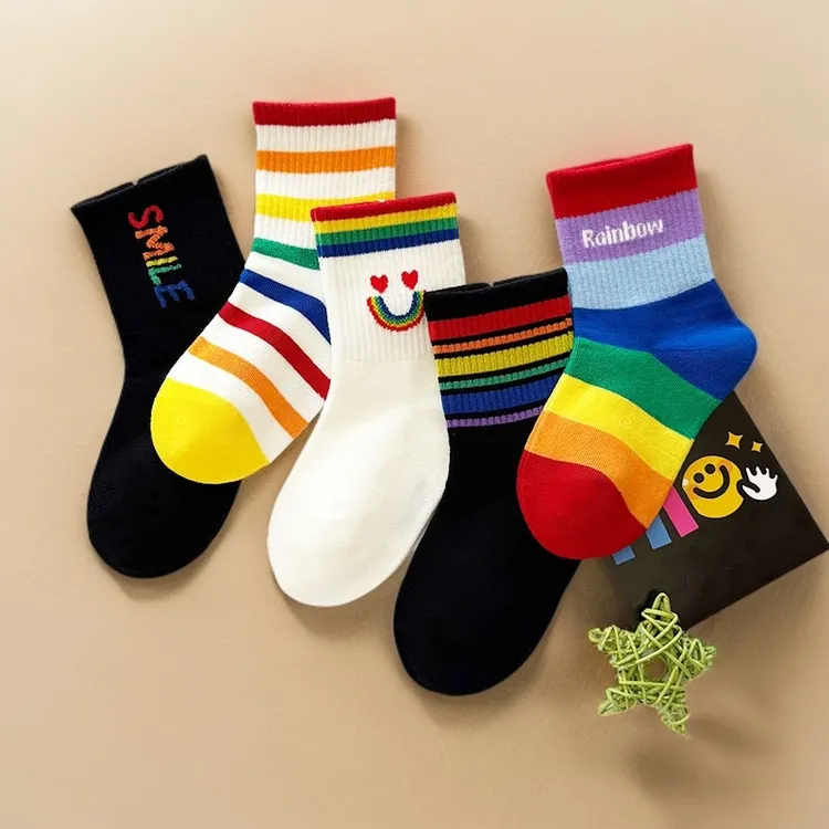 爱嘀嗒儿童袜子秋冬款高腰男女童宝宝可爱彩虹条纹中长筒精梳棉袜
