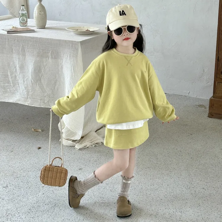 2025韩版女童春装新款儿童洋气休闲卫衣套装短裙简约运动两件套
