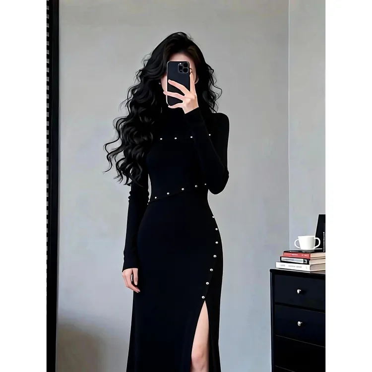 Z460冬季气质黑色连衣裙裙子毛衣裙针织连衣裙设计感显瘦长裙女