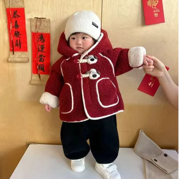 萌娃羊羔毛加绒外套儿童男童女童通用时尚卡通动漫洋气冬季宝宝