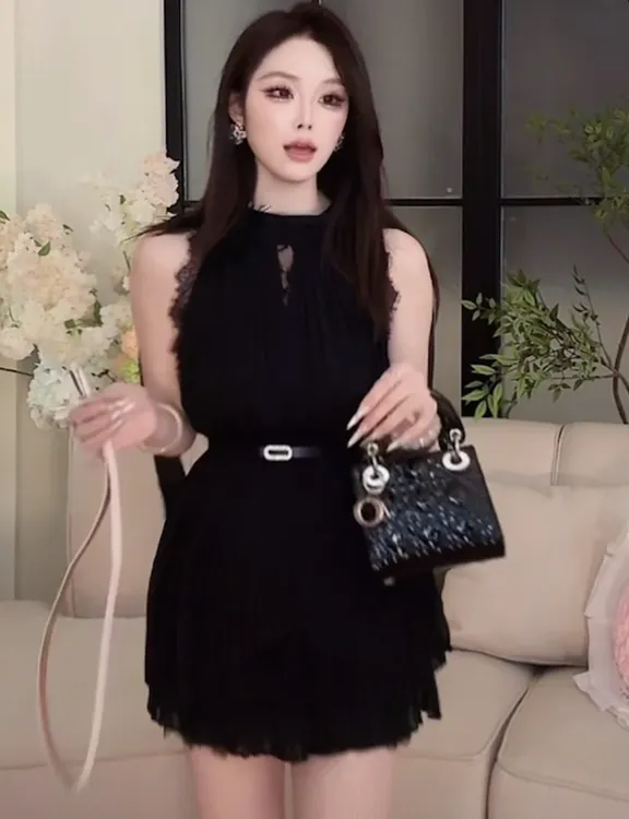 【JIAYI】绝美蕾丝少女感挂脖露肩水蛇腰温柔风垂感减龄两件套套装