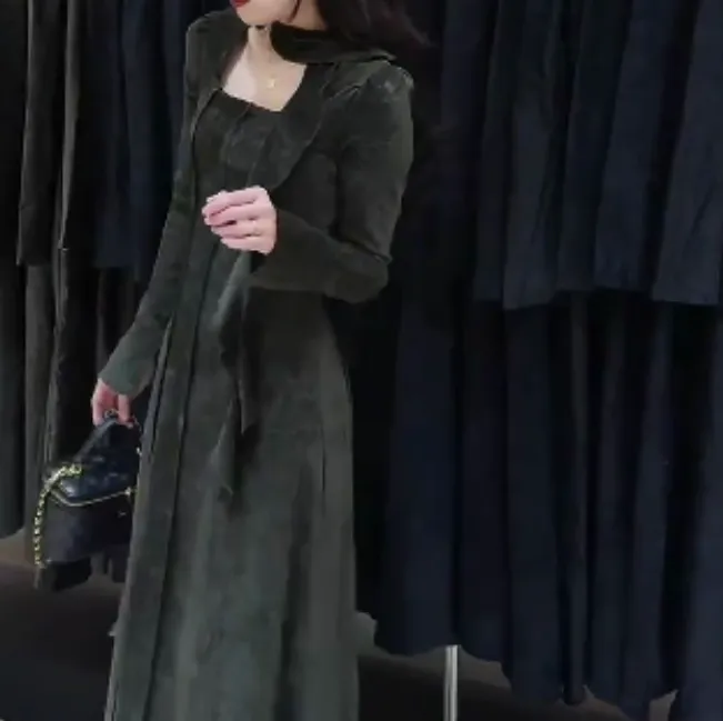 2025洋气新款时尚女装网红高级感修身爆款修身潮流连衣裙叶09