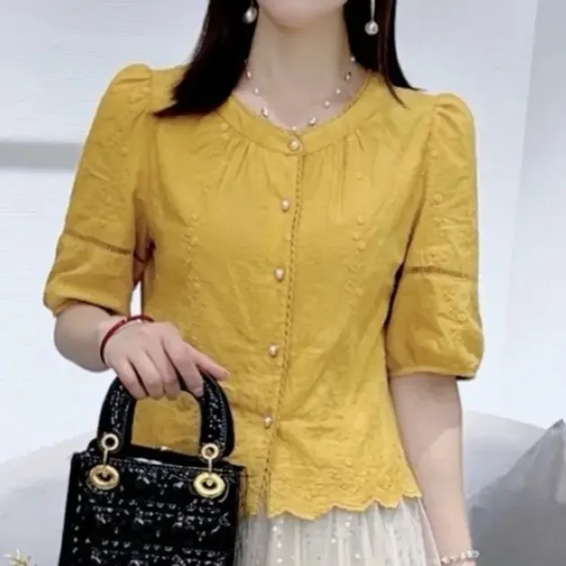 夏季新款圆领花边衬衫时尚小众刺绣法式洋气百搭显瘦女士上衣