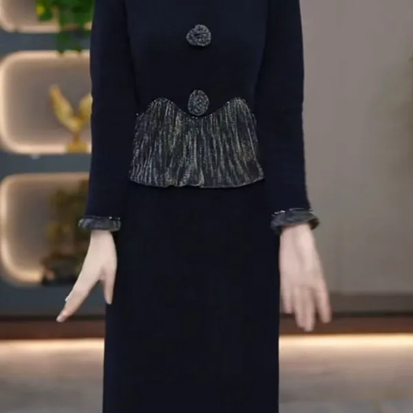 高档雪花绒洋气连衣裙拼接2026新款优雅显瘦减龄修身打底裙子